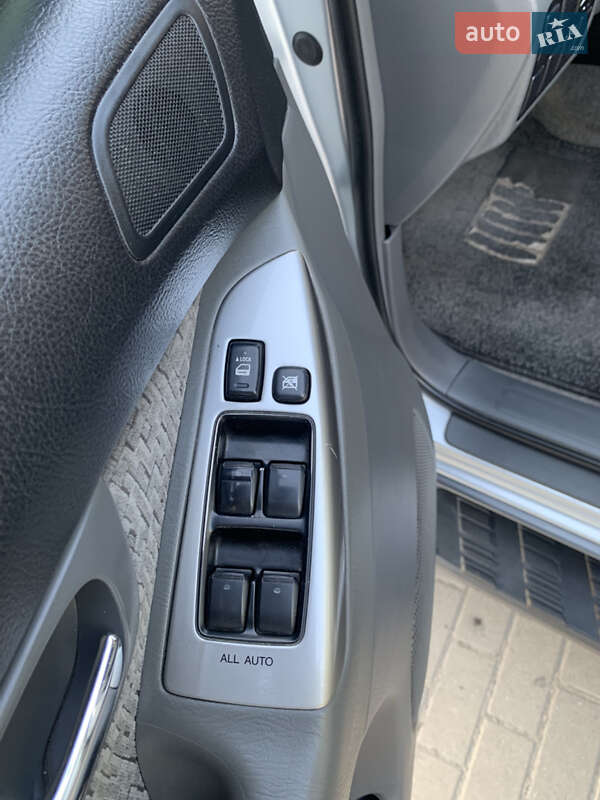 Внедорожник / Кроссовер Toyota Land Cruiser Prado 2007 в Днепре