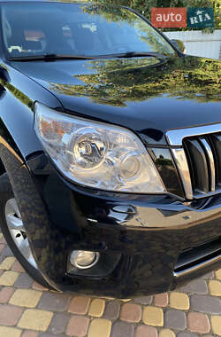 Внедорожник / Кроссовер Toyota Land Cruiser Prado 2012 в 