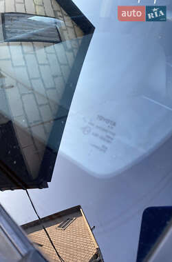 Внедорожник / Кроссовер Toyota Land Cruiser Prado 2012 в 