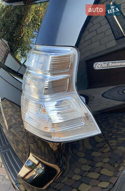 Внедорожник / Кроссовер Toyota Land Cruiser Prado 2012 в 