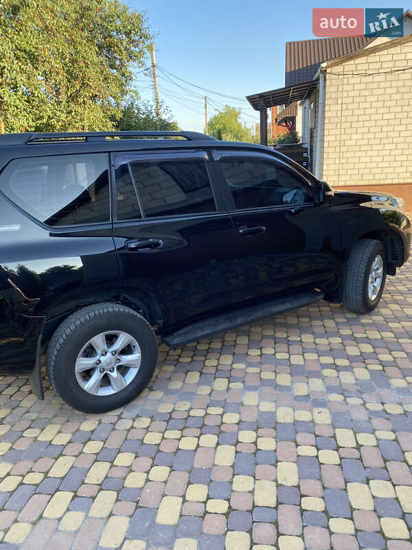 Внедорожник / Кроссовер Toyota Land Cruiser Prado 2012 в Хмельнике