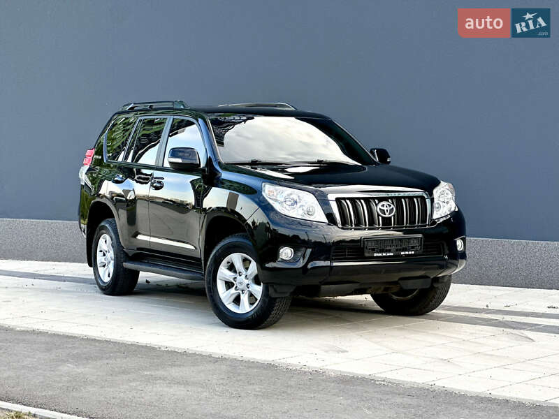 Toyota Land Cruiser Prado 2011