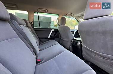 Внедорожник / Кроссовер Toyota Land Cruiser Prado 2011 в 