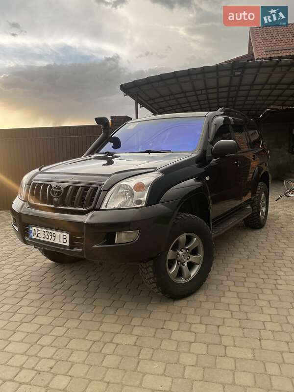 Внедорожник / Кроссовер Toyota Land Cruiser Prado 2005 в 