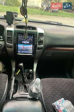 Внедорожник / Кроссовер Toyota Land Cruiser Prado 2005 в 