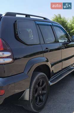 Внедорожник / Кроссовер Toyota Land Cruiser Prado 2005 в 