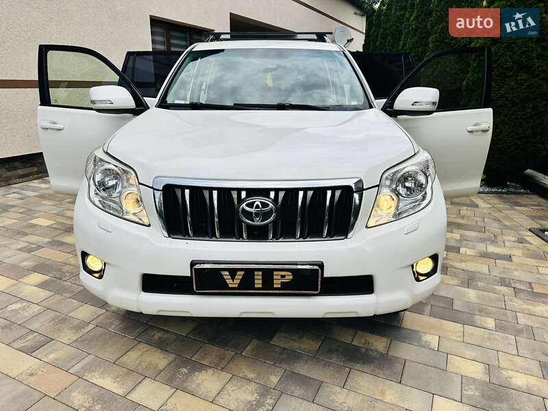 Позашляховик / Кросовер Toyota Land Cruiser Prado 2012 в Нижній Апші