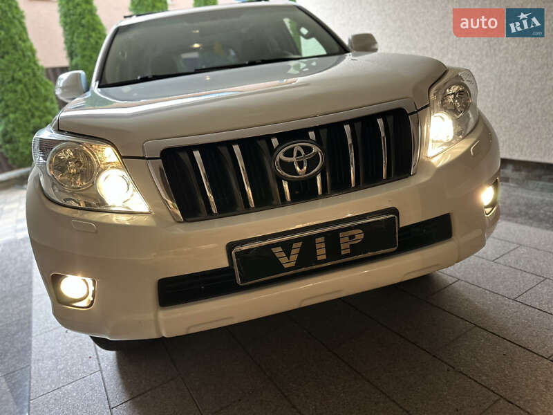 Позашляховик / Кросовер Toyota Land Cruiser Prado 2012 в Нижній Апші