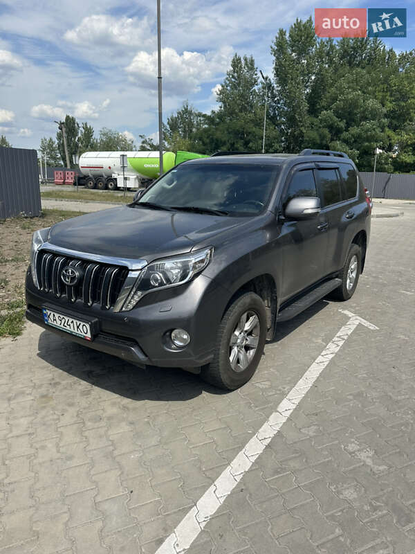 Toyota Land Cruiser Prado 2014