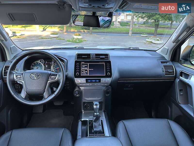 Внедорожник / Кроссовер Toyota Land Cruiser Prado 2021 в Днепре