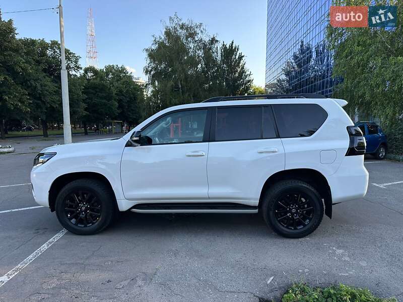 Внедорожник / Кроссовер Toyota Land Cruiser Prado 2021 в Днепре