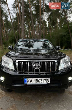 Позашляховик / Кросовер Toyota Land Cruiser Prado 2012 в 