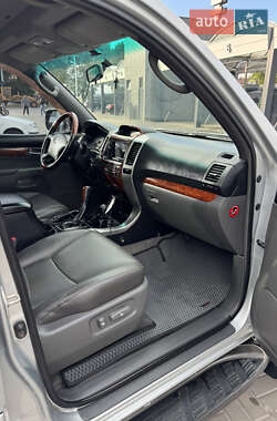 Внедорожник / Кроссовер Toyota Land Cruiser Prado 2007 в 