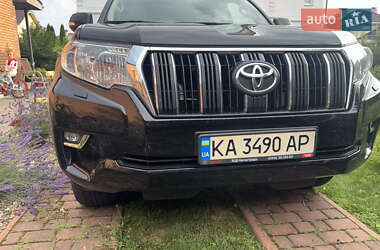 Внедорожник / Кроссовер Toyota Land Cruiser Prado 2020 в 