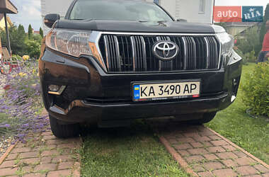 Внедорожник / Кроссовер Toyota Land Cruiser Prado 2020 в 