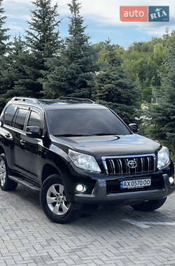 Внедорожник / Кроссовер Toyota Land Cruiser Prado 2011 в 