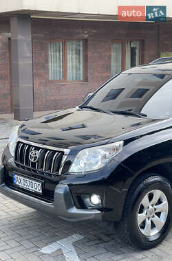 Внедорожник / Кроссовер Toyota Land Cruiser Prado 2011 в 