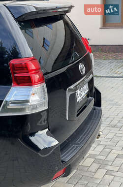Внедорожник / Кроссовер Toyota Land Cruiser Prado 2011 в 