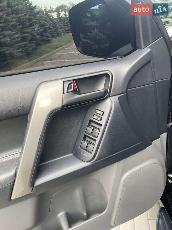 Внедорожник / Кроссовер Toyota Land Cruiser Prado 2011 в Харькове фото 107 Внедорожник / Кроссовер Toyota Land Cruiser Prado 2011 в Харькове