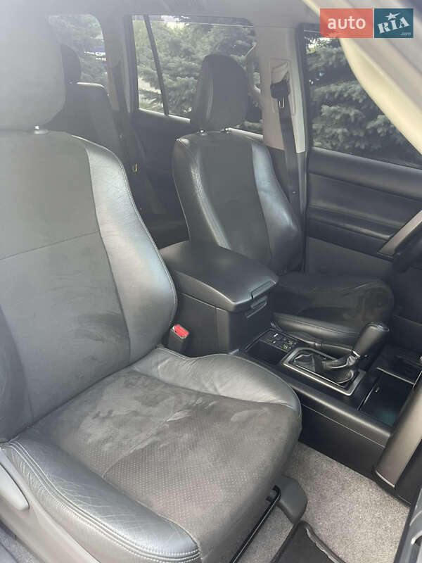 Внедорожник / Кроссовер Toyota Land Cruiser Prado 2011 в Харькове фото 152 Внедорожник / Кроссовер Toyota Land Cruiser Prado 2011 в Харькове