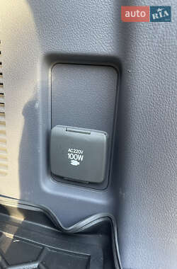 Внедорожник / Кроссовер Toyota Land Cruiser Prado 2011 в 