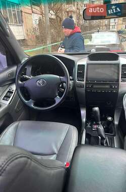 Позашляховик / Кросовер Toyota Land Cruiser Prado 2003 в Вараші