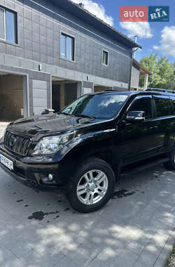 Внедорожник / Кроссовер Toyota Land Cruiser Prado 2010 в 