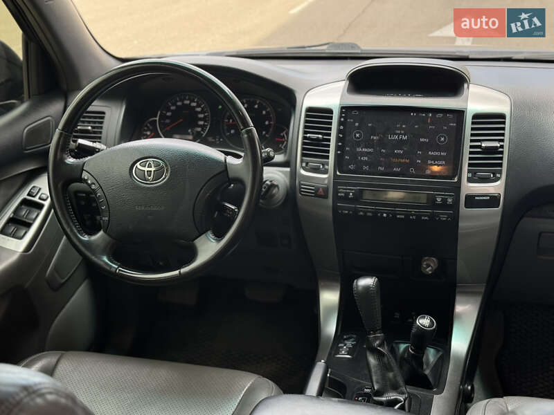 Внедорожник / Кроссовер Toyota Land Cruiser Prado 2008 в Киеве