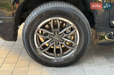 Внедорожник / Кроссовер Toyota Land Cruiser Prado 2010 в 
