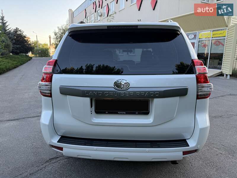 Позашляховик / Кросовер Toyota Land Cruiser Prado 2014 в Полтаві