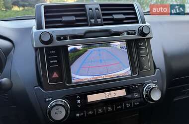 Внедорожник / Кроссовер Toyota Land Cruiser Prado 2014 в 