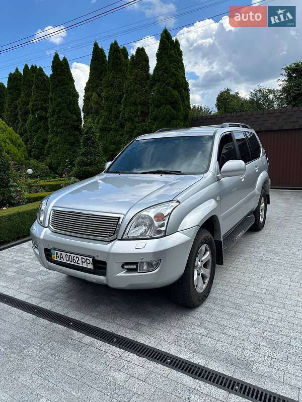 Позашляховик / Кросовер Toyota Land Cruiser Prado 2007 в Києві