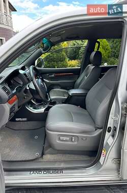 Внедорожник / Кроссовер Toyota Land Cruiser Prado 2007 в 