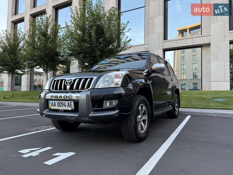 Позашляховик / Кросовер Toyota Land Cruiser Prado 2004 в Києві