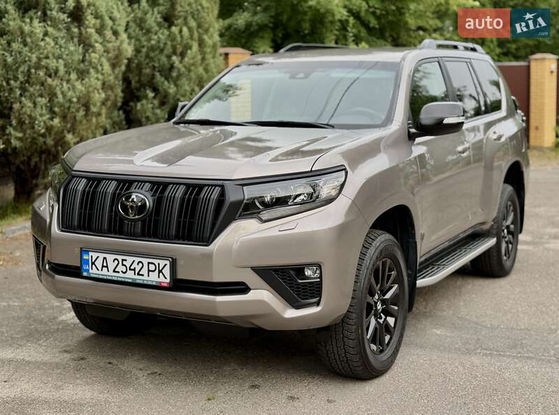 Toyota Land Cruiser Prado 2023