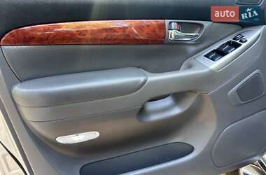 Внедорожник / Кроссовер Toyota Land Cruiser Prado 2007 в 