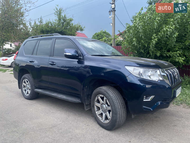 Позашляховик / Кросовер Toyota Land Cruiser Prado 2017 в Полтаві