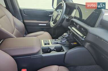 Позашляховик / Кросовер Toyota Land Cruiser Prado 2025 в 