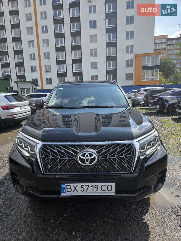 Позашляховик / Кросовер Toyota Land Cruiser Prado 2019 в Хмельницькому фото 11 Позашляховик / Кросовер Toyota Land Cruiser Prado 2019 в Хмельницькому