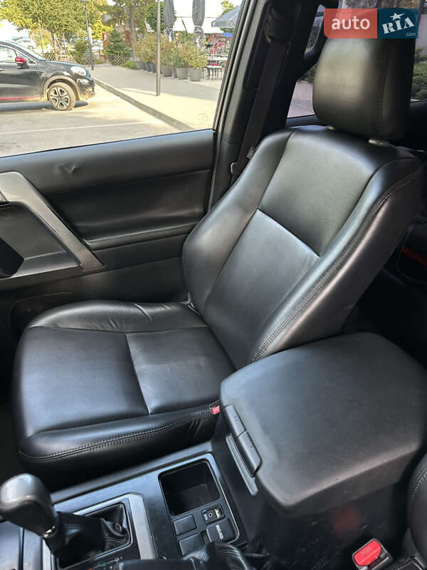 Внедорожник / Кроссовер Toyota Land Cruiser Prado 2010 в Одессе фото 16 Внедорожник / Кроссовер Toyota Land Cruiser Prado 2010 в Одессе