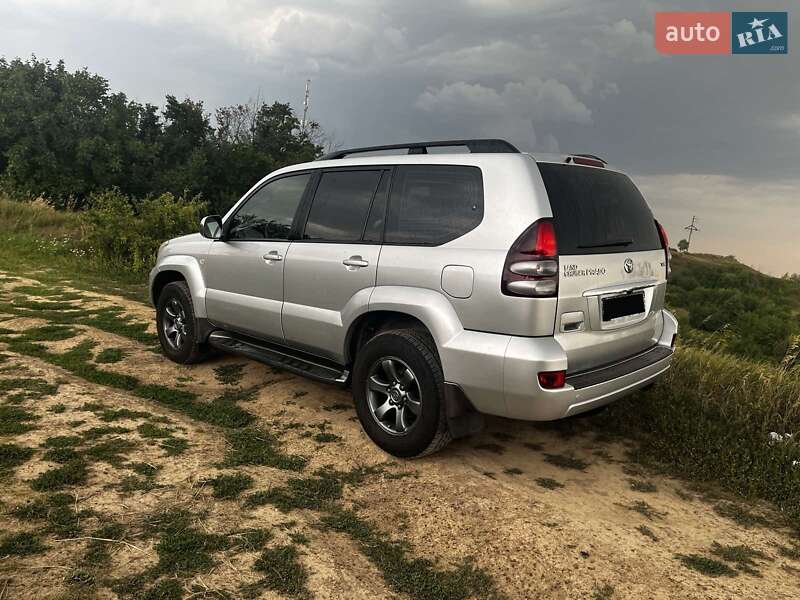 Внедорожник / Кроссовер Toyota Land Cruiser Prado 2007 в Полтаве