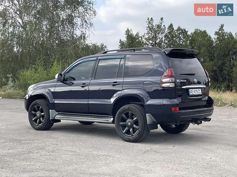 Внедорожник / Кроссовер Toyota Land Cruiser Prado 2005 в Днепре