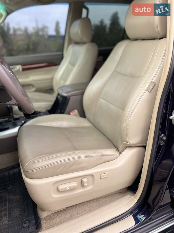 Внедорожник / Кроссовер Toyota Land Cruiser Prado 2005 в Днепре