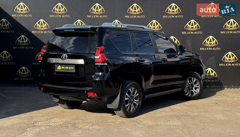 Позашляховик / Кросовер Toyota Land Cruiser Prado 2018 в Києві