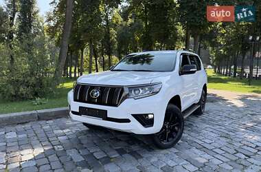 Внедорожник / Кроссовер Toyota Land Cruiser Prado 2021 в 
