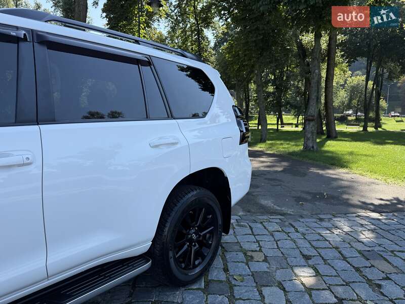Внедорожник / Кроссовер Toyota Land Cruiser Prado 2021 в Киеве фото 13 Внедорожник / Кроссовер Toyota Land Cruiser Prado 2021 в Киеве