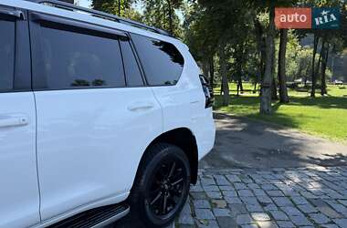 Внедорожник / Кроссовер Toyota Land Cruiser Prado 2021 в 