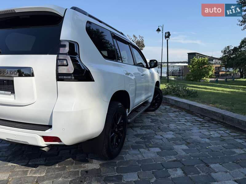 Внедорожник / Кроссовер Toyota Land Cruiser Prado 2021 в Киеве фото 36 Внедорожник / Кроссовер Toyota Land Cruiser Prado 2021 в Киеве