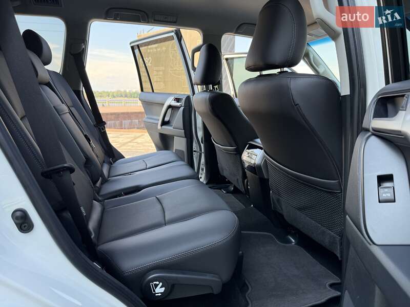 Внедорожник / Кроссовер Toyota Land Cruiser Prado 2021 в Киеве фото 112 Внедорожник / Кроссовер Toyota Land Cruiser Prado 2021 в Киеве