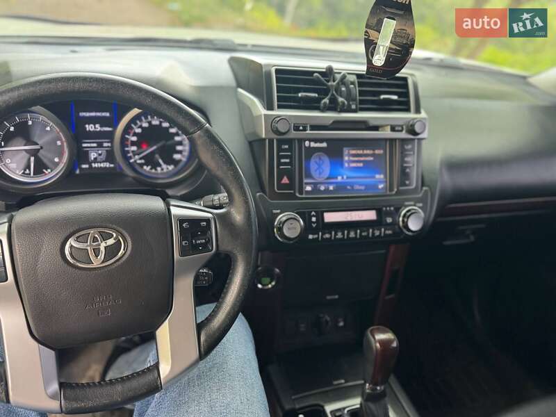 Позашляховик / Кросовер Toyota Land Cruiser Prado 2013 в Харкові фото 6 Позашляховик / Кросовер Toyota Land Cruiser Prado 2013 в Харкові